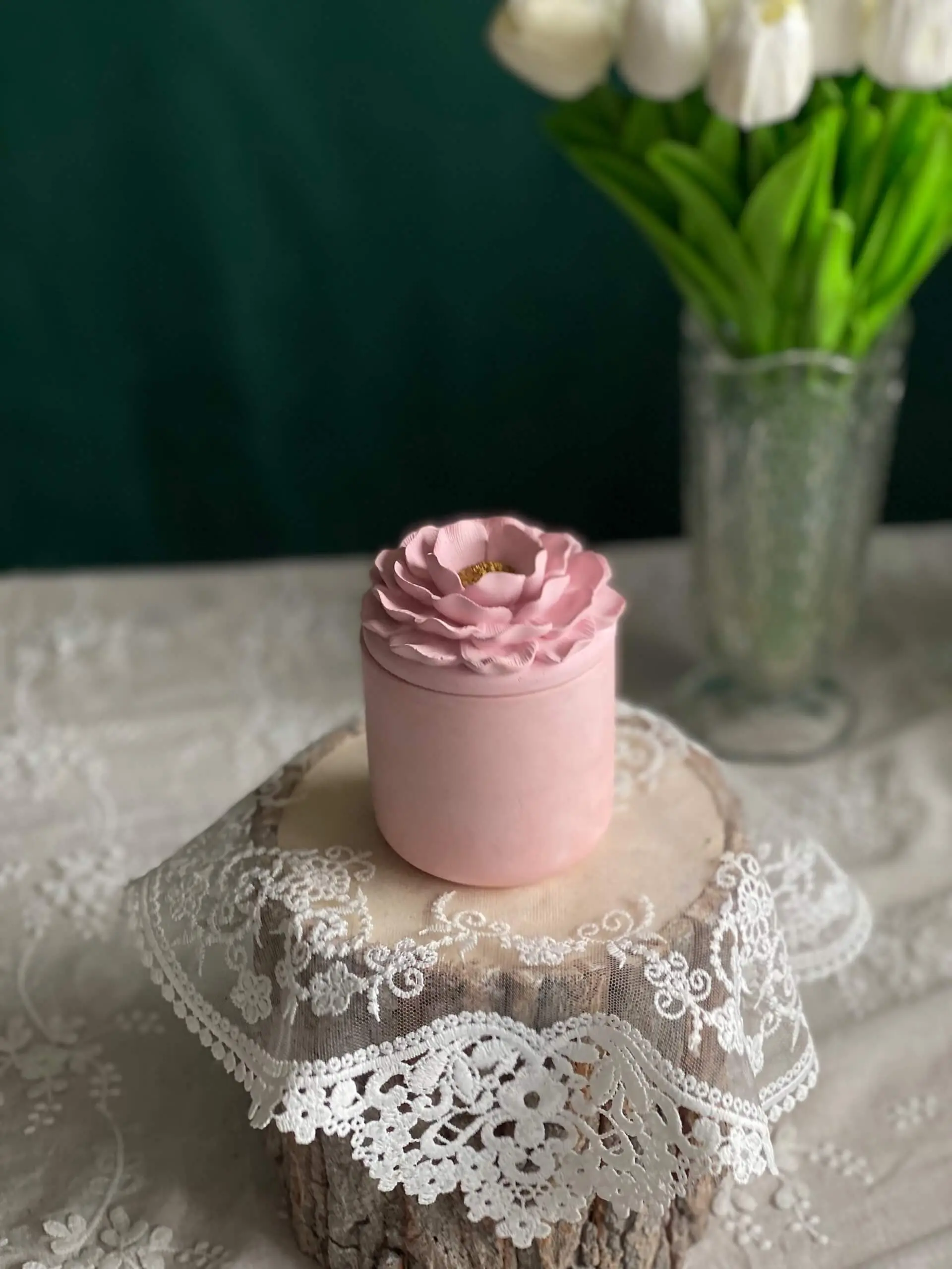 Camelia scented candle